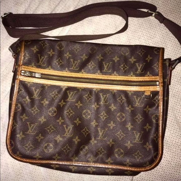 Authentic Louis Vuitton Messenger Bag - Picture 1 of 2